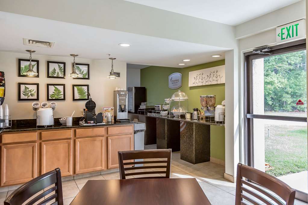 Quality Inn Grasonville Restaurant photo